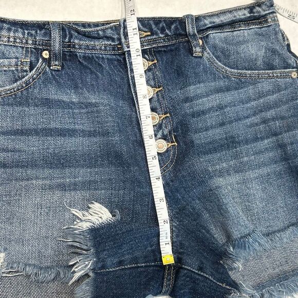 KanCan Button Front Distressed Denim Shorts Cut offs Sz 9/28 Stretch - Picture 6 of 7